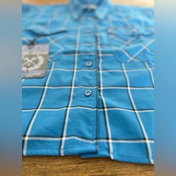 DIXXON Flannel Co. Brentwood Blue
Plaid Waistline Flannel NWT - Picture 7 of 13